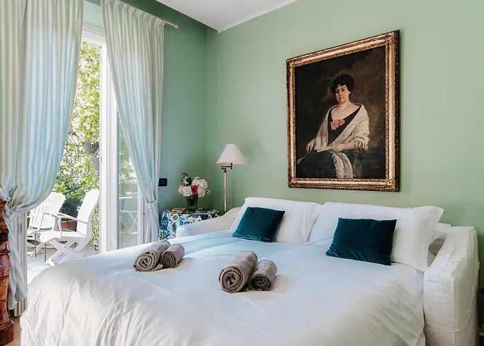 65 - The House Of Travelers