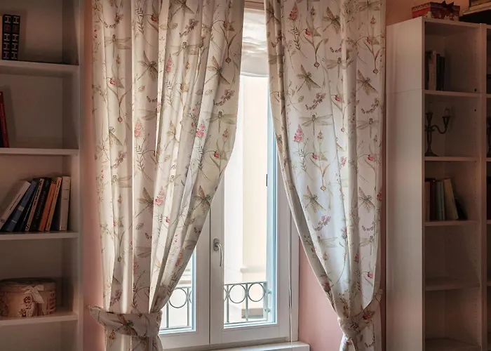 65 - The House Of Travelers Apartman *