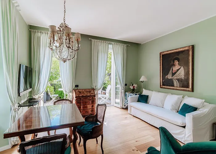 65 - The House Of Travelers *