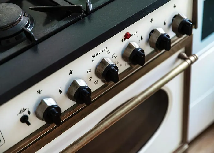 65 - The House Of Travelers Como