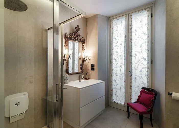 65 - The House Of Travelers Apartman